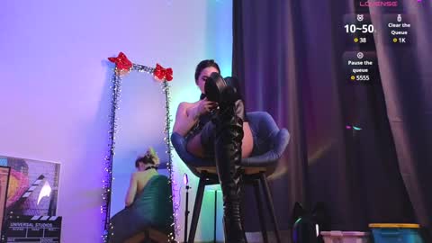 Snapshot of sonia__rose chatting on December 12, 2024, 7:15 pm Sonia online show from December 12, 2024, 7:15 pm