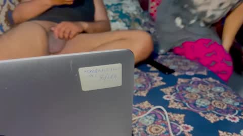 Ws couples online show from May 8, 2026, 8:14 pm