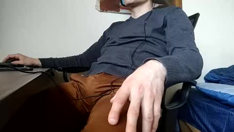 sonicegay online show from April 24, 2026, 12:29 pm