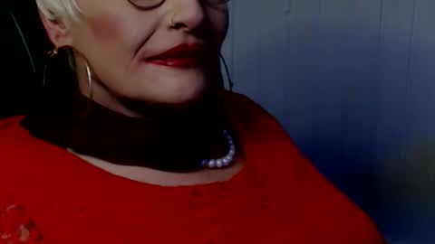 Snapshot of sonjairene chatting on December 3, 2024, 5:12 pm sonjairene online show from December 3, 2024, 5:12 pm