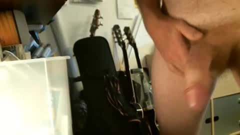 Snapshot of sonnyboy18 chatting on September 22, 2025, 11:01 am BruceWilly online show from September 22, 2025, 11:01 am