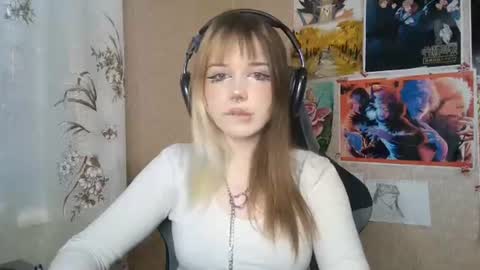 Mila online show from June 12, 2026, 3:11 pm
