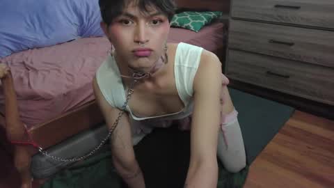 soophiebby online show from April 25, 2026, 4:37 pm