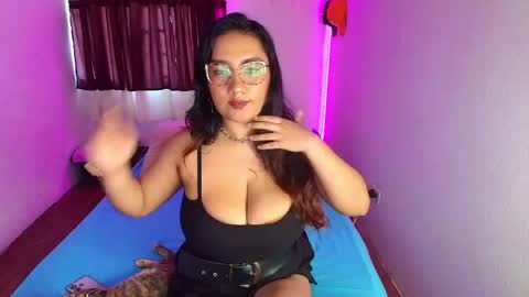 Snapshot of soph_antony chatting on May 14, 2026, 10:38 pm soph_antony online show from May 14, 2026, 10:38 pm
