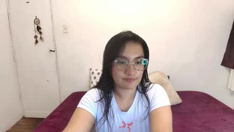 Snapshot of soph_antony chatting on May 23, 2026, 4:39 am soph_antony online show from May 23, 2026, 4:39 am