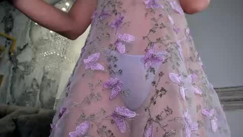Sophi Johnson online show from April 25, 2026, 5:10 am