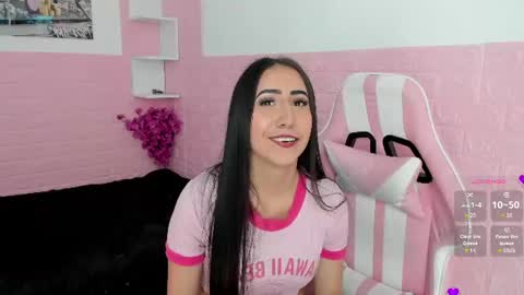 Snapshot of sophi_sweet11 chatting on July 15, 2026, 2:55 pm SOPHI online show from July 15, 2026, 2:55 pm