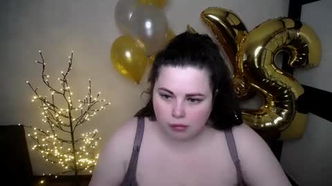 sophia__olsen online show from April 27, 2026, 8:23 am