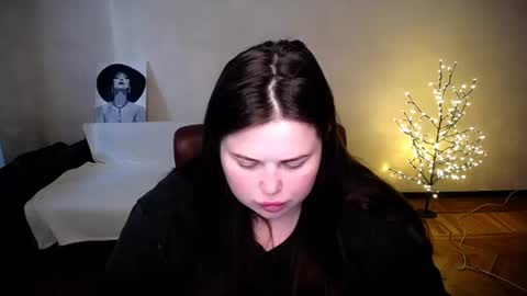 sophia__olsen online show from June 24, 2026, 6:12 am