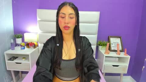 Sophia online show from March 5, 2025, 10:10 pm