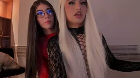 Snapshot of sophia_cambpell chatting on June 19, 2026, 10:46 pm Sophia online show from June 19, 2026, 10:46 pm