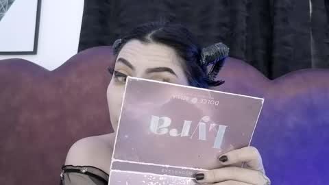 sophia hottie online show from April 27, 2026, 3:21 pm