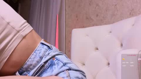 Sophia online show from March 1, 2025, 1:43 am