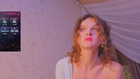 Sophia online show from September 25, 2025, 8:40 am