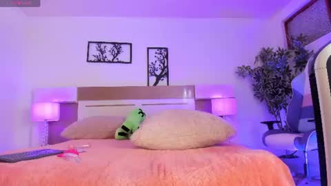 Snapshot of sophia_duarte_ chatting on July 6, 2026, 3:03 pm sophia_duarte_ online show from July 6, 2026, 3:03 pm