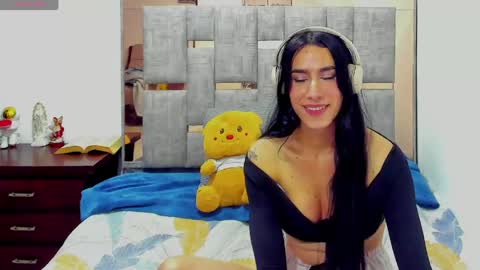 sophia CM online show from April 24, 2026, 7:55 am