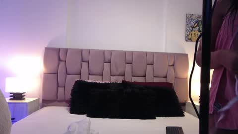 Sophia Carson online show from December 5, 2024, 10:23 am