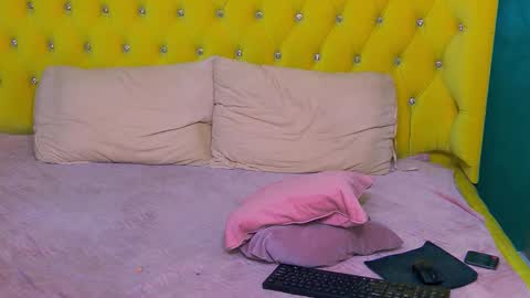 Snapshot of sophia_smith4146 chatting on December 15, 2025, 5:01 am sophia smith4146 online show from December 15, 2025, 5:01 am