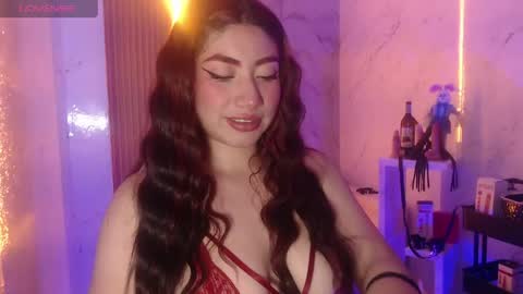 Snapshot of sophia_tf chatting on May 7, 2026, 4:18 am Sophia online show from May 7, 2026, 4:18 am