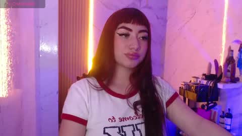 Snapshot of sophia_tf chatting on June 1, 2026, 9:38 pm Sophia online show from June 1, 2026, 9:38 pm