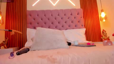 Snapshot of sophia_turneer chatting on September 20, 2025, 8:54 pm sophia_turneer online show from September 20, 2025, 8:54 pm