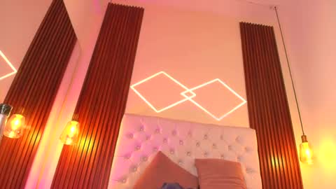 sophia_turneer online show from July 27, 2026, 10:50 pm