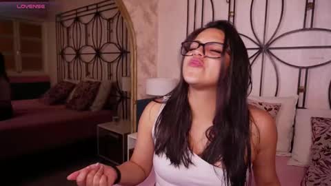 Sofi online show from December 5, 2025, 11:19 am