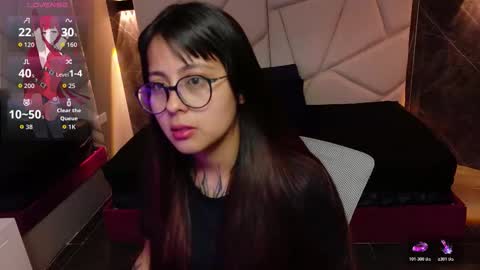 Snapshot of sophiaa_7 chatting on October 20, 2025, 11:32 am Sophi online show from October 20, 2025, 11:32 am