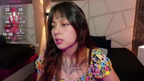 Snapshot of sophiaa_7 chatting on October 29, 2025, 11:45 am Sophi online show from October 29, 2025, 11:45 am