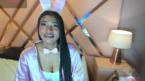 Snapshot of sophiabloss chatting on October 31, 2025, 5:19 am Sophie online show from October 31, 2025, 5:19 am