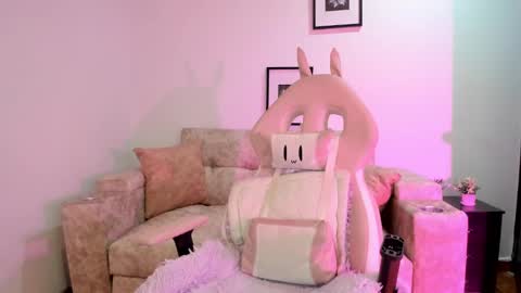 sophiacolemann online show from December 19, 2024, 2:34 am