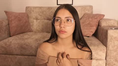 sophiacolemann online show from April 26, 2026, 1:03 am