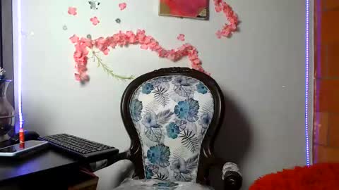 Snapshot of sophiadazza666 chatting on October 16, 2025, 10:11 pm sophia online show from October 16, 2025, 10:11 pm