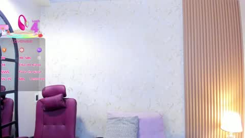 Snapshot of sophiahart_ chatting on May 7, 2026, 11:48 am Sophia online show from May 7, 2026, 11:48 am