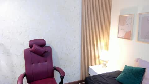 Snapshot of sophiahart_ chatting on May 31, 2026, 12:01 pm Sophia online show from May 31, 2026, 12:01 pm