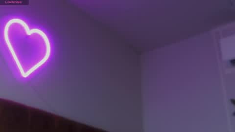 Snapshot of sophialaxx chatting on May 13, 2026, 7:11 pm Sophia online show from May 13, 2026, 7:11 pm