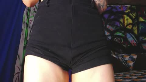 sophiamiller6 online show from June 19, 2026, 2:05 am