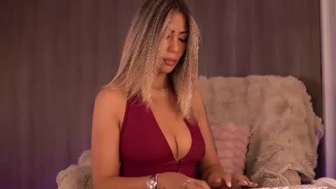 Sophie online show from June 29, 2026, 3:02 am
