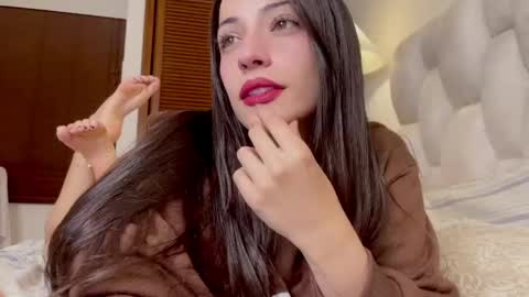 Snapshot of sophiarommie chatting on May 12, 2026, 5:48 am sophiarommie online show from May 12, 2026, 5:48 am