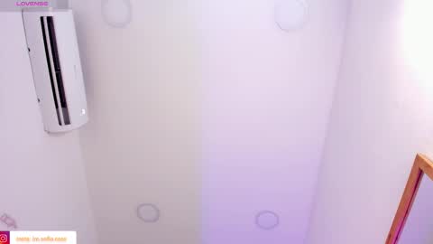 Snapshot of sophiarossee chatting on February 27, 2025, 9:36 pm Sofi online show from February 27, 2025, 9:36 pm