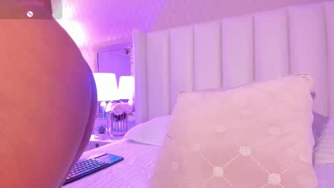 Snapshot of sophiasmiths_ chatting on November 21, 2025, 11:25 pm SophiaSmiths online show from November 21, 2025, 11:25 pm