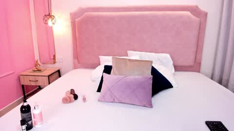 Snapshot of sophiawhite__ chatting on February 3, 2025, 1:19 pm SOPHIA online show from February 3, 2025, 1:19 pm