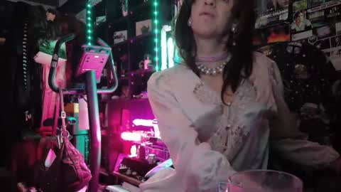 Sophie Satin1980 online show from May 15, 2026, 11:12 pm