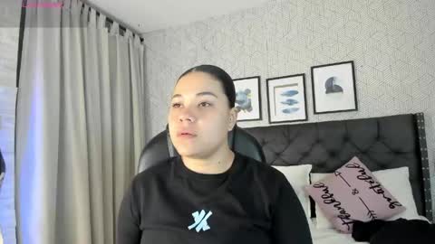 Snapshot of sophie__blare chatting on May 4, 2026, 6:59 pm sophie__blare online show from May 4, 2026, 6:59 pm