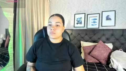 Snapshot of sophie__blare chatting on June 16, 2026, 7:05 pm sophie__blare online show from June 16, 2026, 7:05 pm