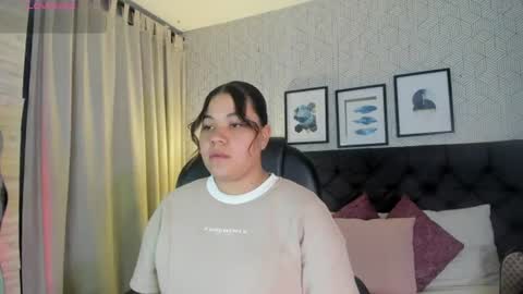 Snapshot of sophie__blare chatting on July 7, 2026, 6:56 pm sophie__blare online show from July 7, 2026, 6:56 pm