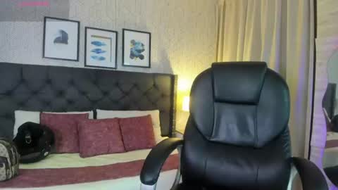 Snapshot of sophie__blare chatting on July 17, 2026, 6:57 pm sophie__blare online show from July 17, 2026, 6:57 pm