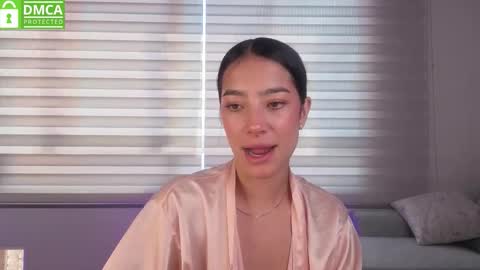 Sophie  online show from October 23, 2025, 2:05 pm