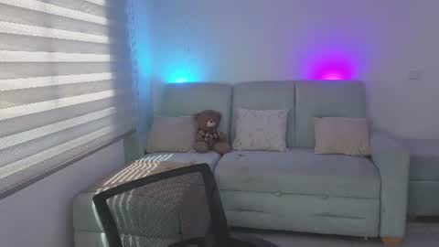 Snapshot of sophie_bbs chatting on June 11, 2026, 4:27 pm Sophie online show from June 11, 2026, 4:27 pm