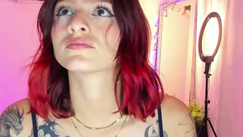 Snapshot of sophie_dolly_ chatting on January 13, 2025, 2:18 am sophie doll online show from January 13, 2025, 2:18 am